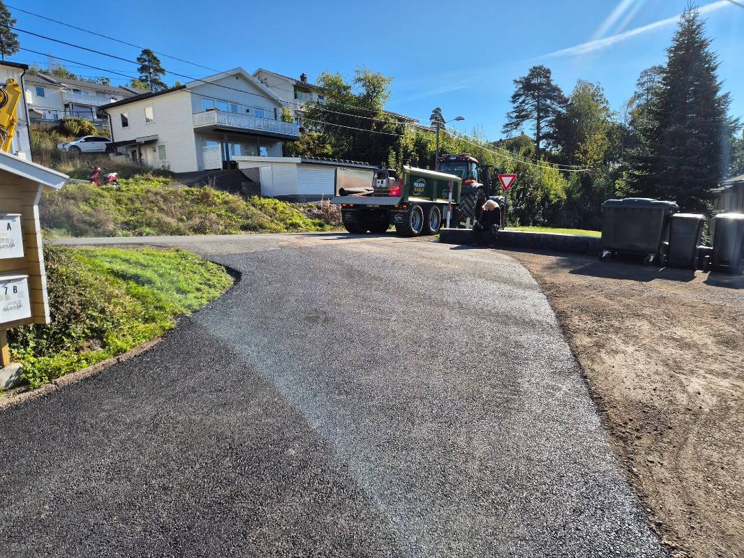 Nyasfaltert vei til borettslag